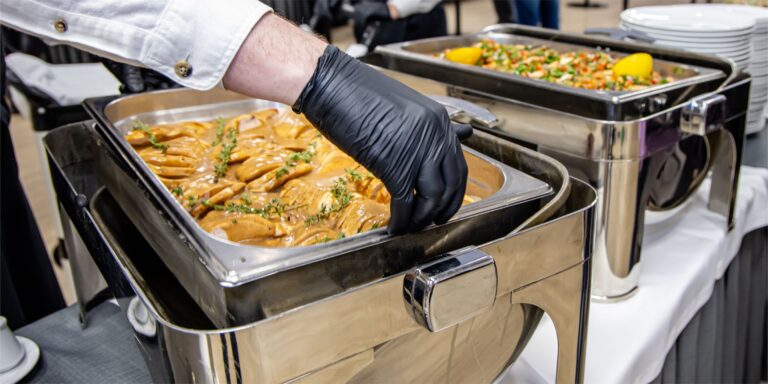 Lee más sobre el artículo De la Playa al Catering: 5 Formas Inesperadas de Usar Tu Cava Tanker Zero y Sacarle el Máximo Provecho.